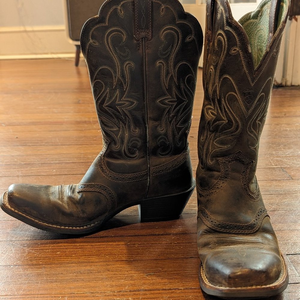 Ariat Round Up Square Toed Western Boot